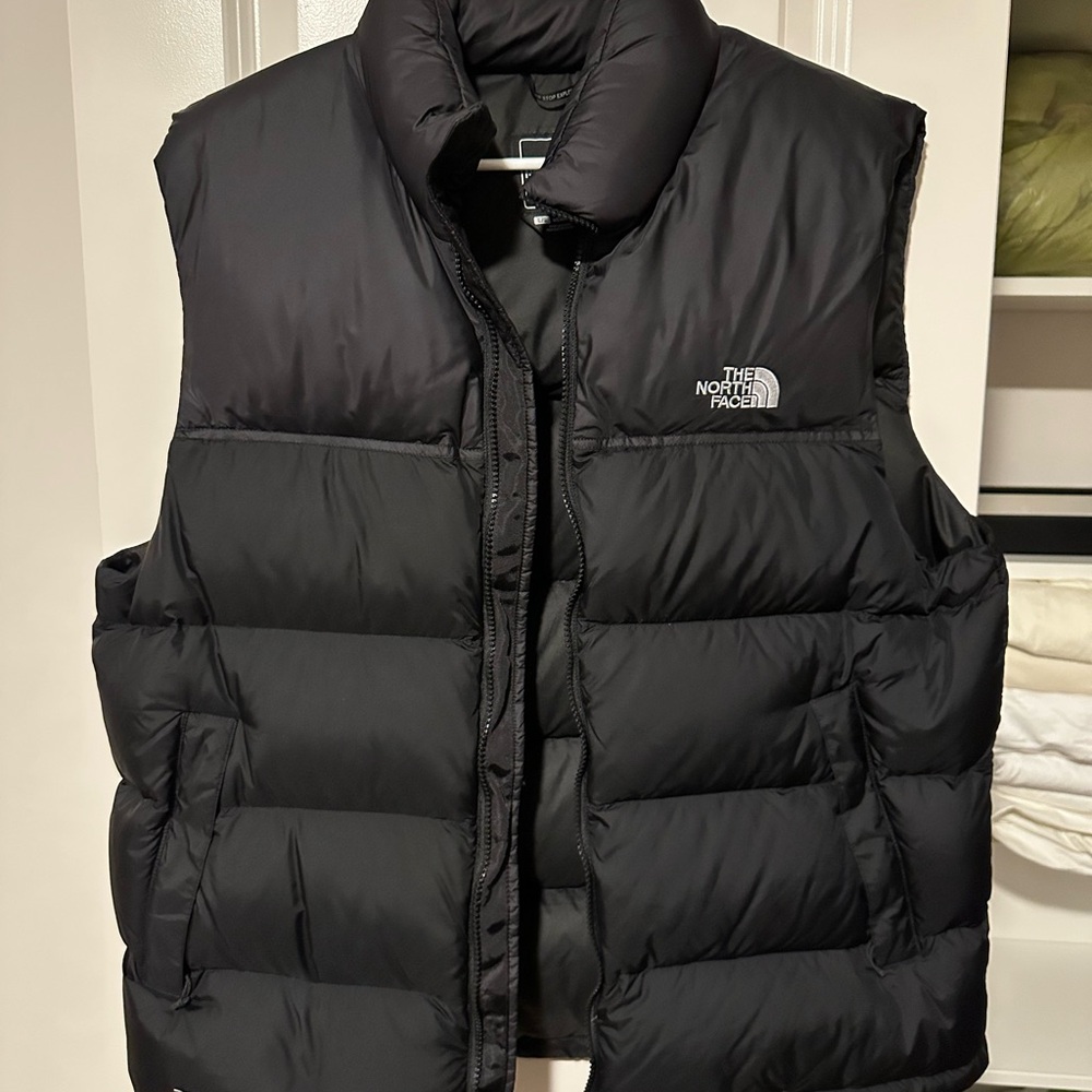 The North Face Men's Dark Gray Puffer Vest
